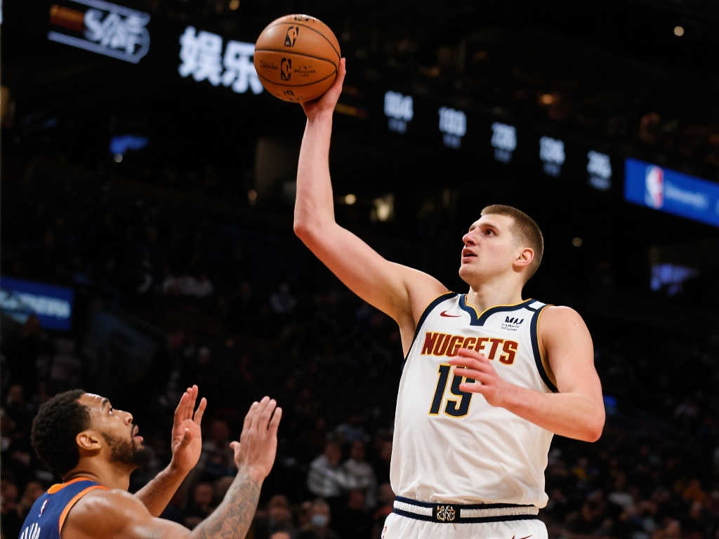 但足球比赛 但足球比赛